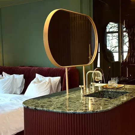 Aurora Luxury Riverside