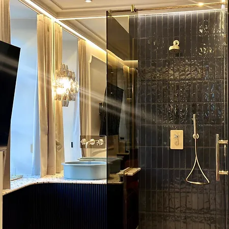 Aurora Luxury Riverside